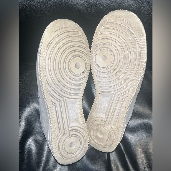 Nike Air Force 1 shoes Triple White Leather Low DH2920-111 Youth Size 7Y Kids - Picture 6 of 7